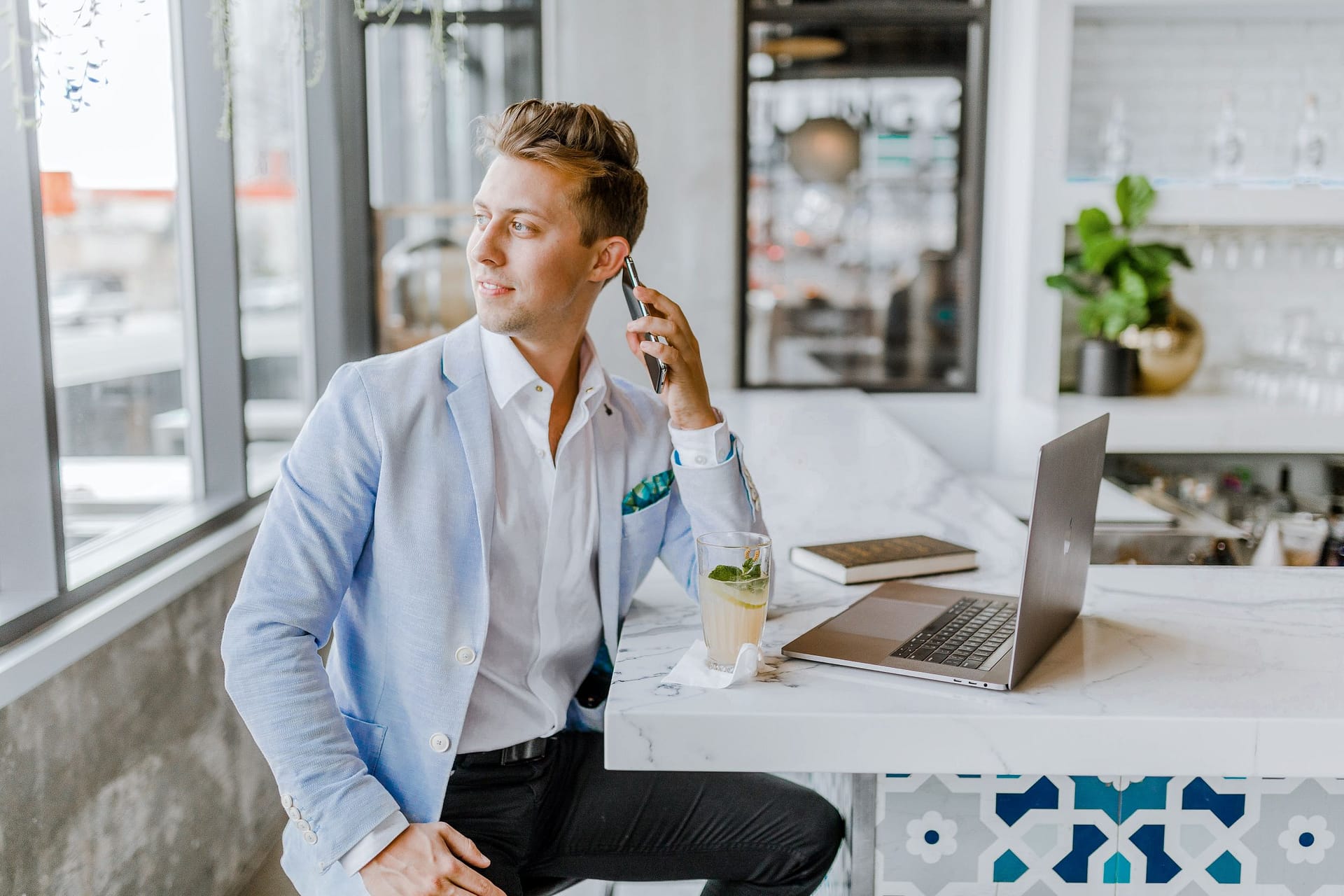 Agent Profile Image Real Estate Agent Profile Writing - Make a Great First Impression